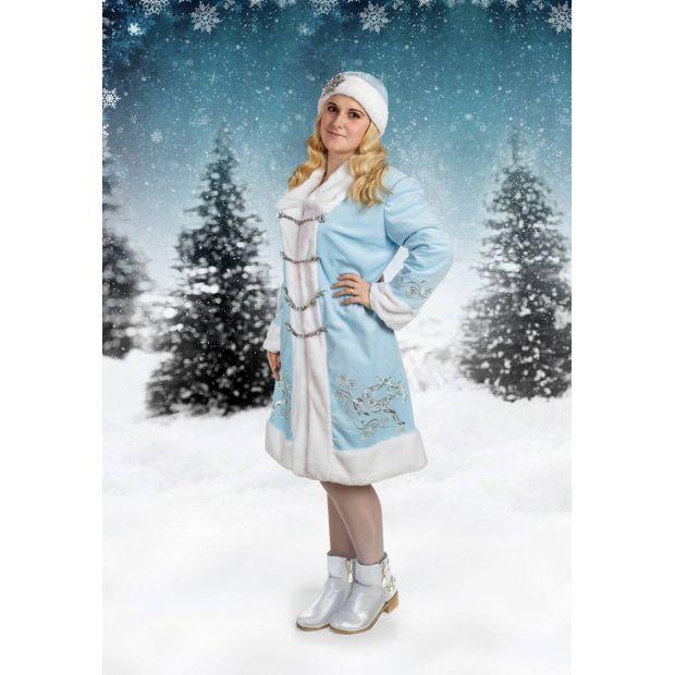 Костюм новогодний с вышивкой "снегурочка" халат,шапка,брошь,размер 46-48-850-860